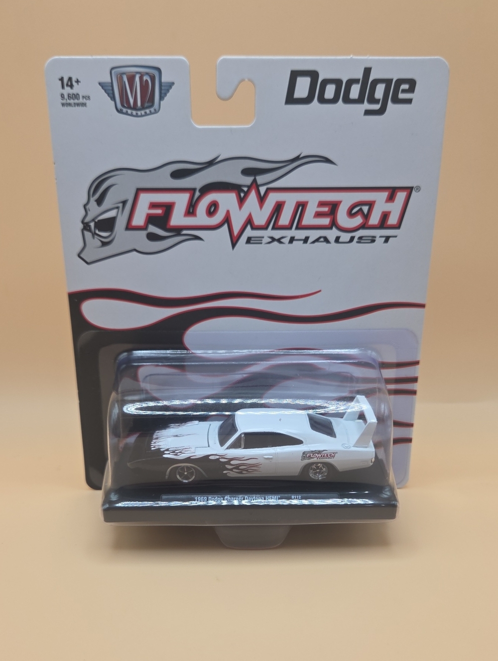 M2 Machines Auto-Drivers 1969 Dodge Charger Daytona HEMI 1:64 Flowtech Diecast